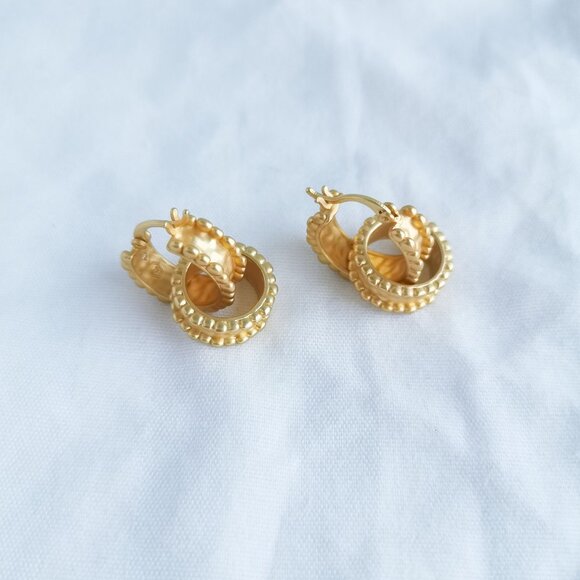 Marbella 24K gold plate Hoop Earrings NEW - Picture 5 of 6